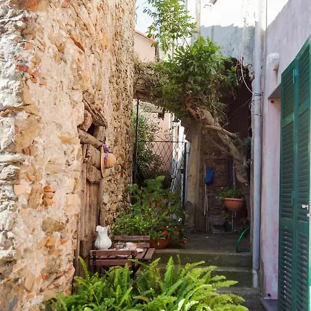 Casa Degli Archi Tatil Evi